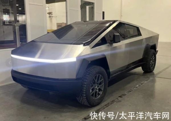 特斯拉Cybertruck实车图曝光 最快将于3月正式亮相